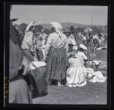 Ženy v krojích z Alsószentmárton (Slovanky) na výročním trhu v Pécsi