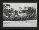 Fotografie, sovětské dělostřelectvo překračuje řeku Ventu při útoku na Memel