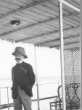 B.Machulka v tropické přilbě na palubě lodi „Vienna“